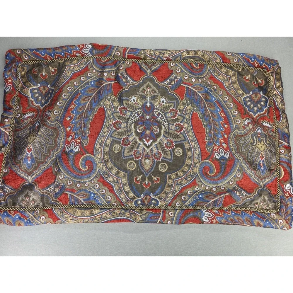 Croscill Margaux King Pillow Shams x 2 Jacquard Corded Trim Medallion‎